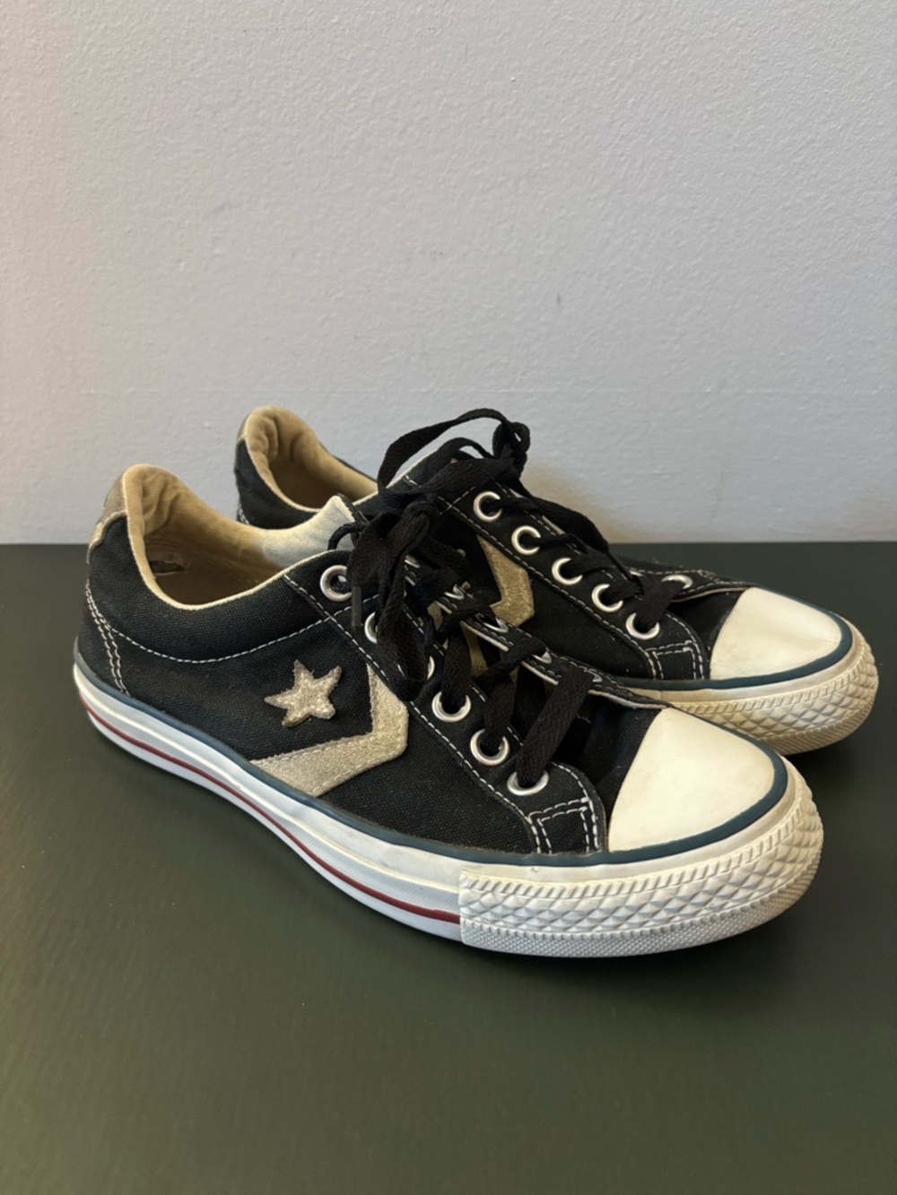 Converse Black Low-Top Sneakers with Cream Star Womens Size 7